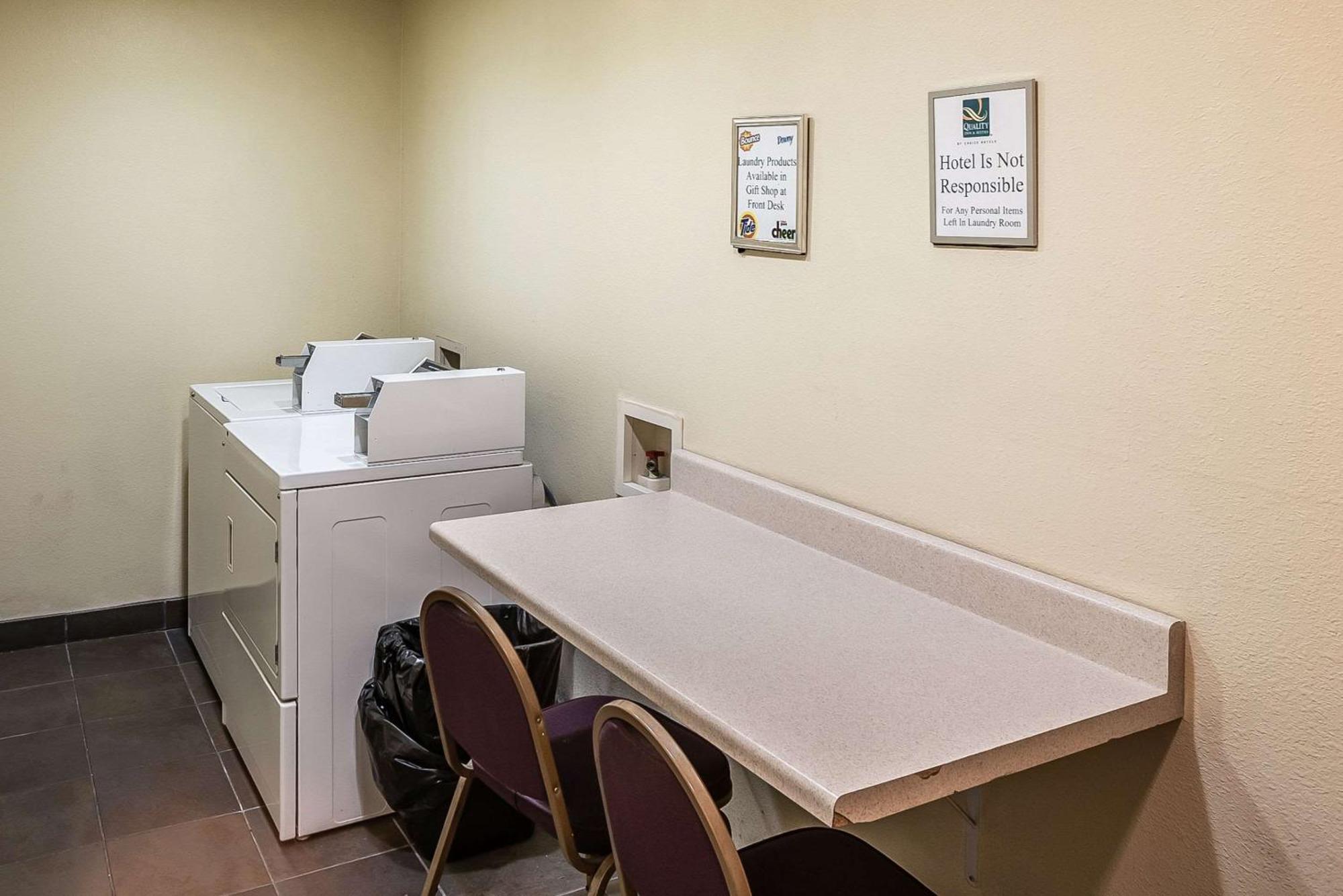 Quality Inn & Suites Hannibal Εξωτερικό φωτογραφία