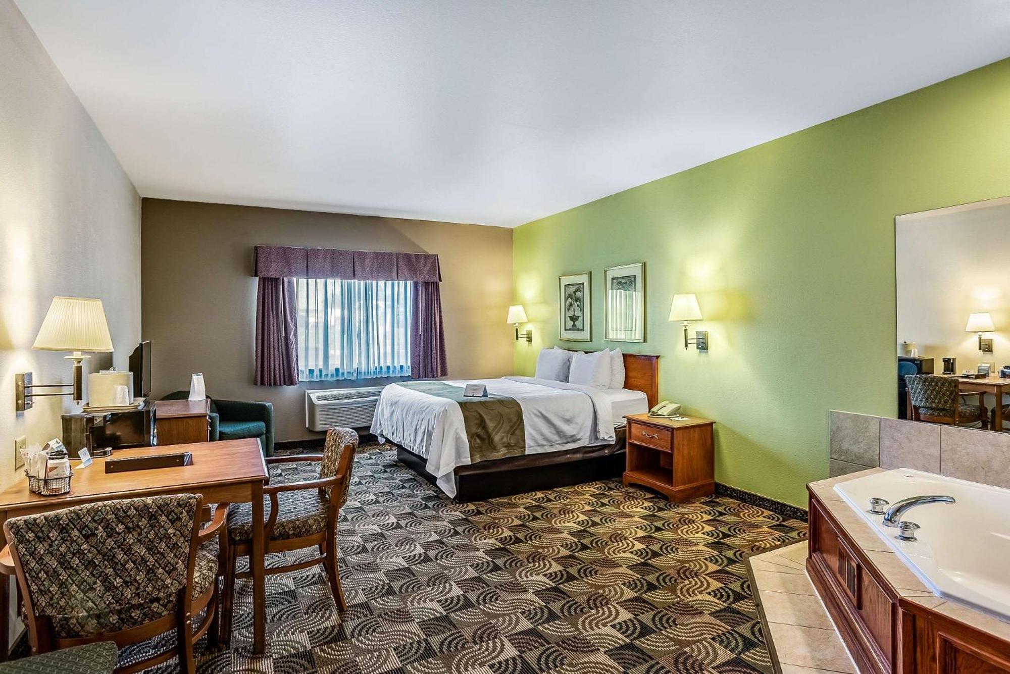 Quality Inn & Suites Hannibal Εξωτερικό φωτογραφία