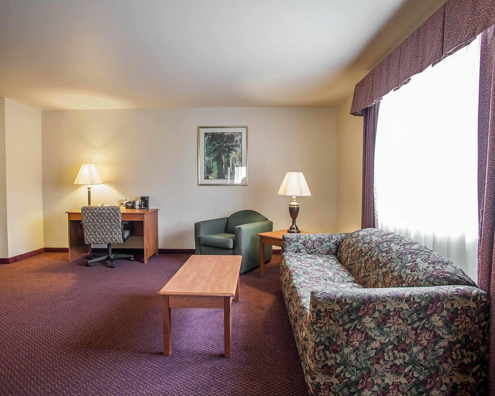 Quality Inn & Suites Hannibal Εξωτερικό φωτογραφία