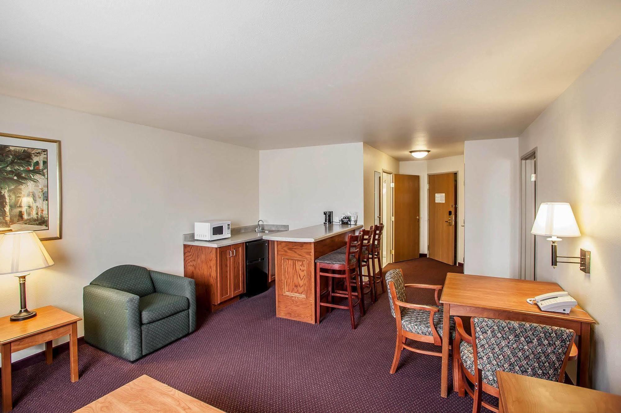 Quality Inn & Suites Hannibal Εξωτερικό φωτογραφία